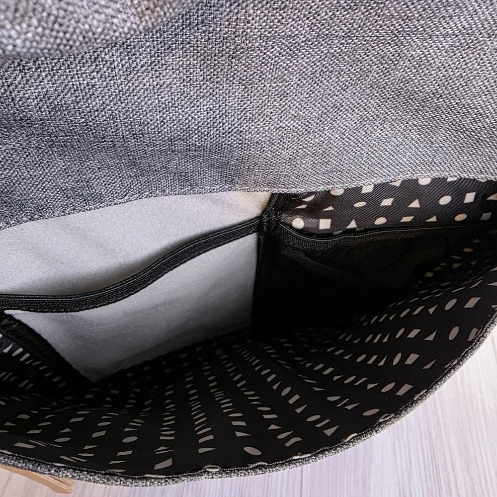 Petunia Pickle Bottom Meta Backpack Graphite/Black Diaper Bag Mom‎ Backpack